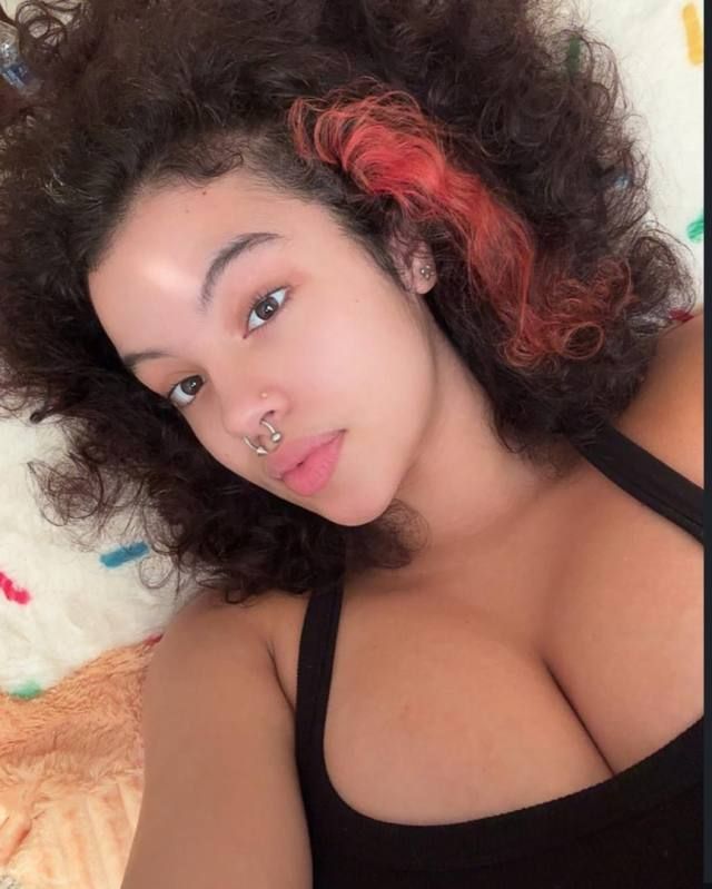 𝐈’𝐦 𝐚𝐯𝐚𝐢𝐥𝐚𝐛𝐥𝐞 𝐟𝐨𝐫 𝐛𝐨𝐭𝐡 𝐢𝐧𝐜𝐚𝐥𝐥 𝐚𝐧𝐝 𝐨𝐮𝐭𝐜𝐚𝐥𝐥 𝐬𝐞𝐫𝐯𝐢𝐜𝐞. 𝐈𝐦 𝐚 𝐟𝐞𝐦𝐚𝐥𝐞 𝐞𝐬𝐜𝐨𝐫𝐭 𝐫𝐞𝐚𝐝𝐲 𝐟𝐨𝐫 𝐚𝐧𝐲 𝐤𝐢𝐧𝐝𝐚 𝐟𝐮𝐧 𝐢 𝐜𝐡𝐚𝐫𝐠𝐞.🍆😋 - Image 2